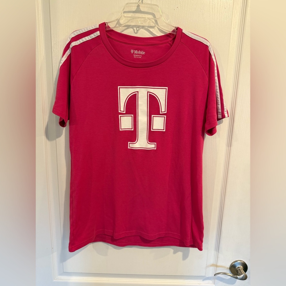 T-Mobile T-Shirt Tee Pink Striped Employee Uniform Workwear Shirt Women’s XL